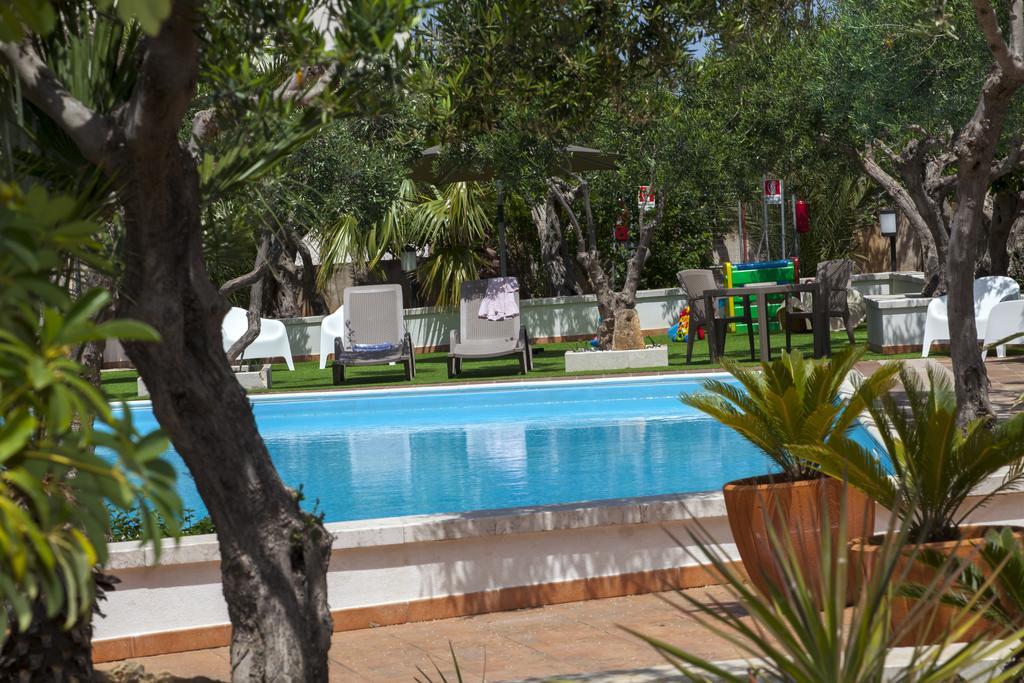 Hotel Achibea Сан Вито ло Капо Екстериор снимка
