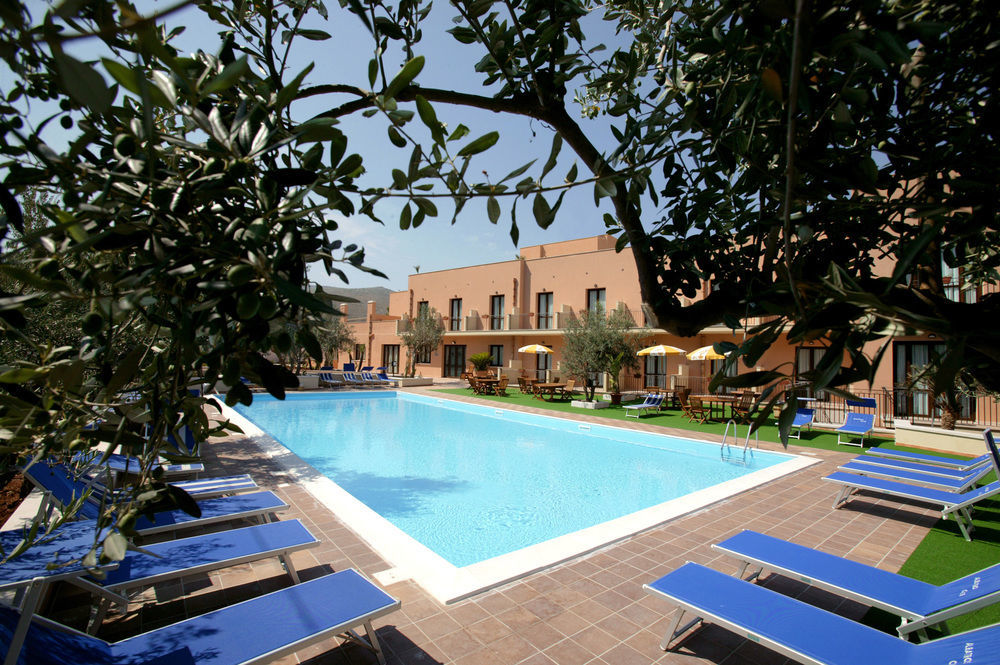 Hotel Achibea Сан Вито ло Капо Екстериор снимка
